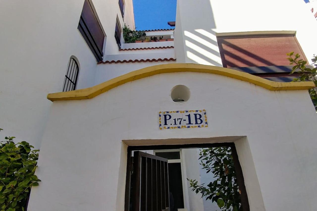 Stylish 2-bed Duplex Townhouse, Full Kitchen, Access To Three Pools, Minutes From Puerto Banus, By 