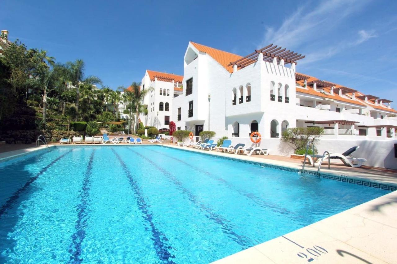 Leilighet Stylish 2-bed Duplex Townhouse, Full Kitchen, Access To Three Pools, Minutes From Puerto Banus, By 