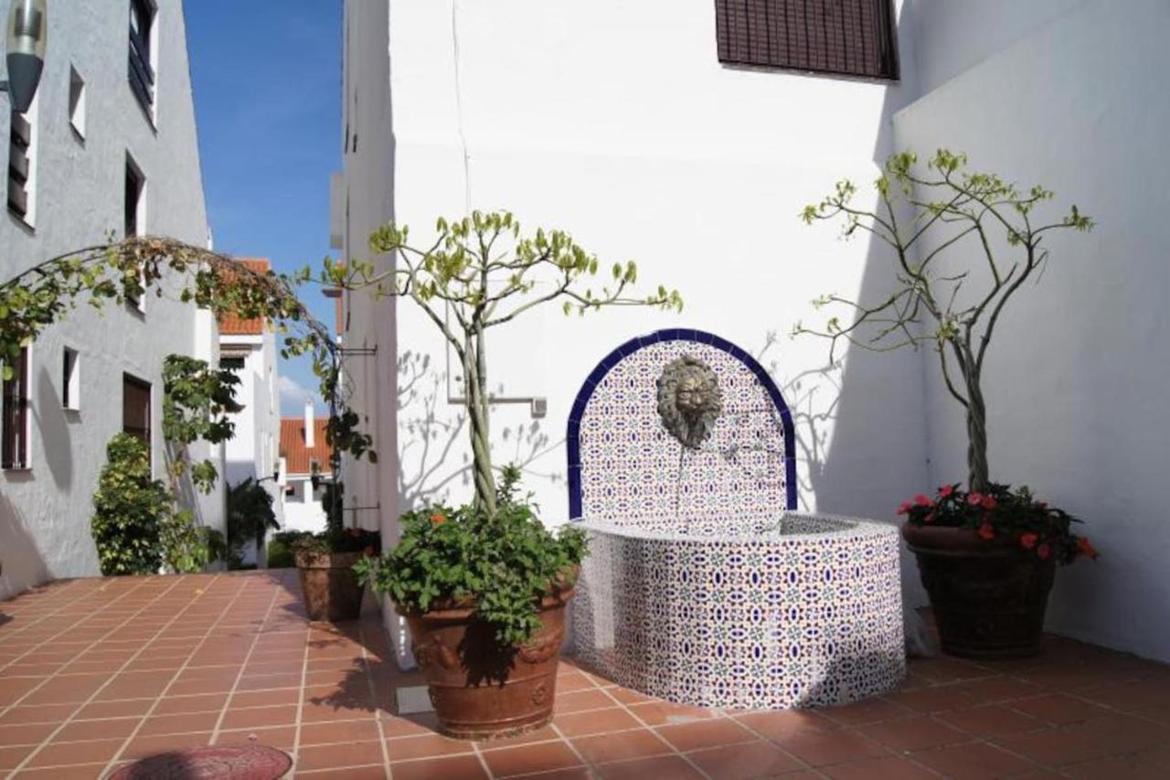 Stylish 2-bed Duplex Townhouse, Full Kitchen, Access To Three Pools, Minutes From Puerto Banus, By 