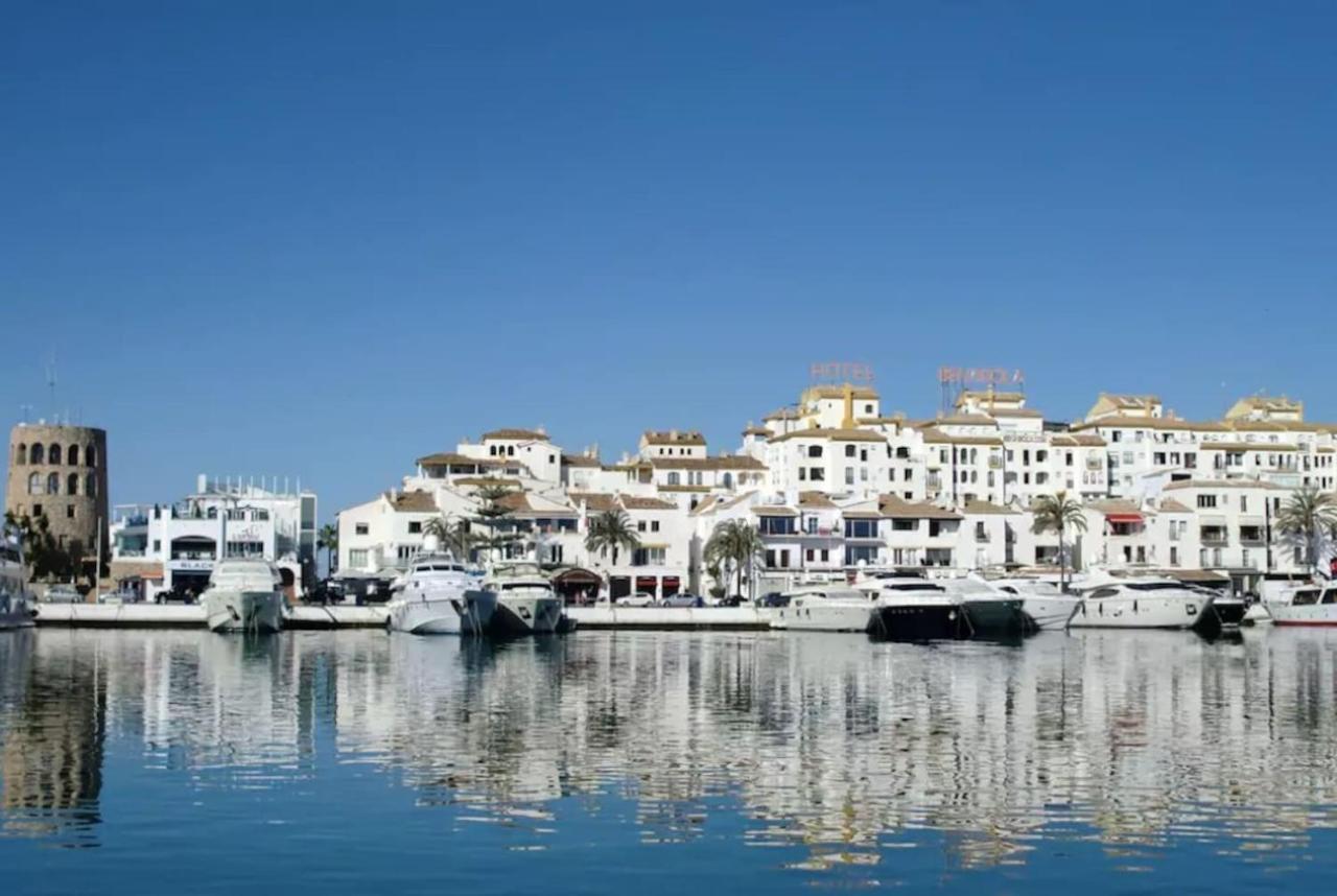 Stylish 2-bed Duplex Townhouse, Full Kitchen, Access To Three Pools, Minutes From Puerto Banus, By 