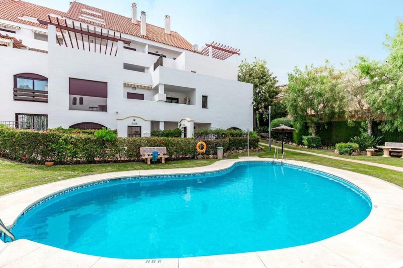 Stylish 2-bed Duplex Townhouse, Full Kitchen, Access To Three Pools, Minutes From Puerto Banus, By 
