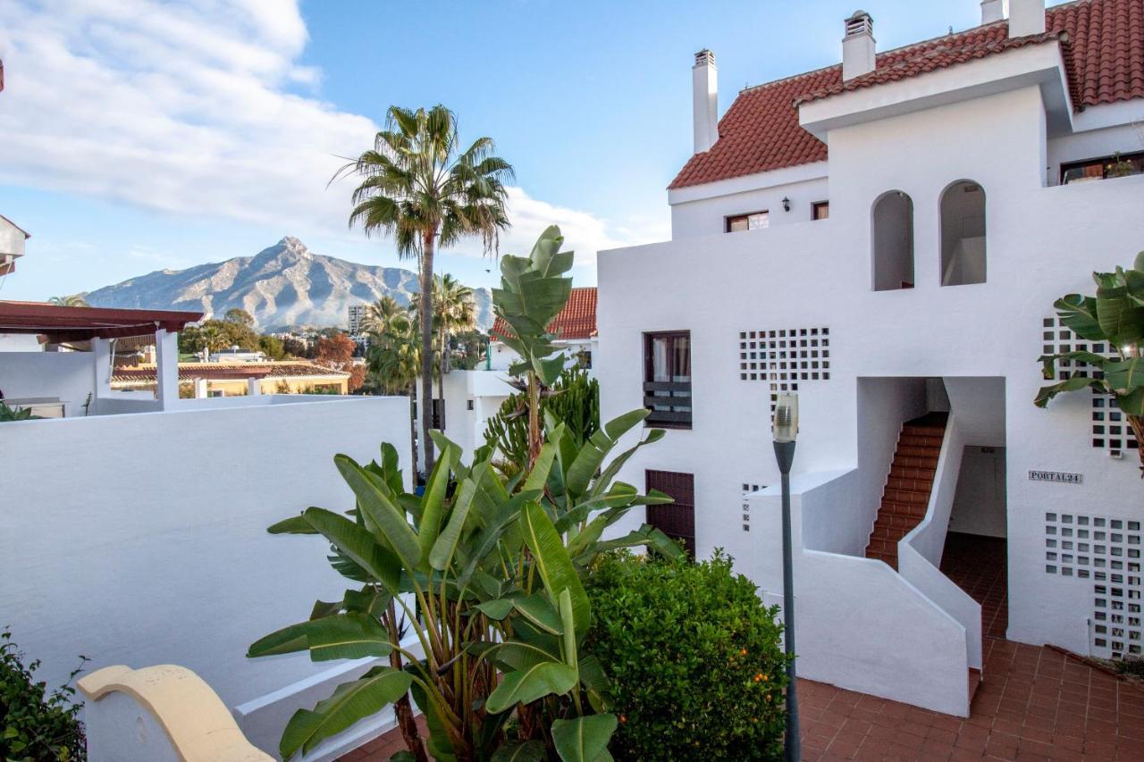 Stylish 2-bed Duplex Townhouse, Full Kitchen, Access To Three Pools, Minutes From Puerto Banus, By 